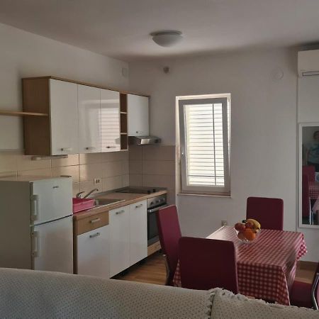 Apartments Ivanovski Раб Экстерьер фото