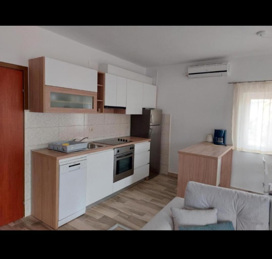 Apartments Ivanovski Раб Экстерьер фото