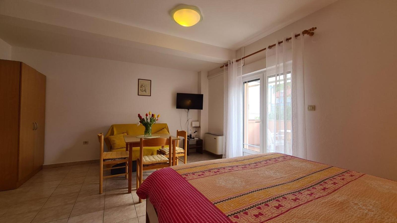 Apartments Ivanovski Раб Экстерьер фото