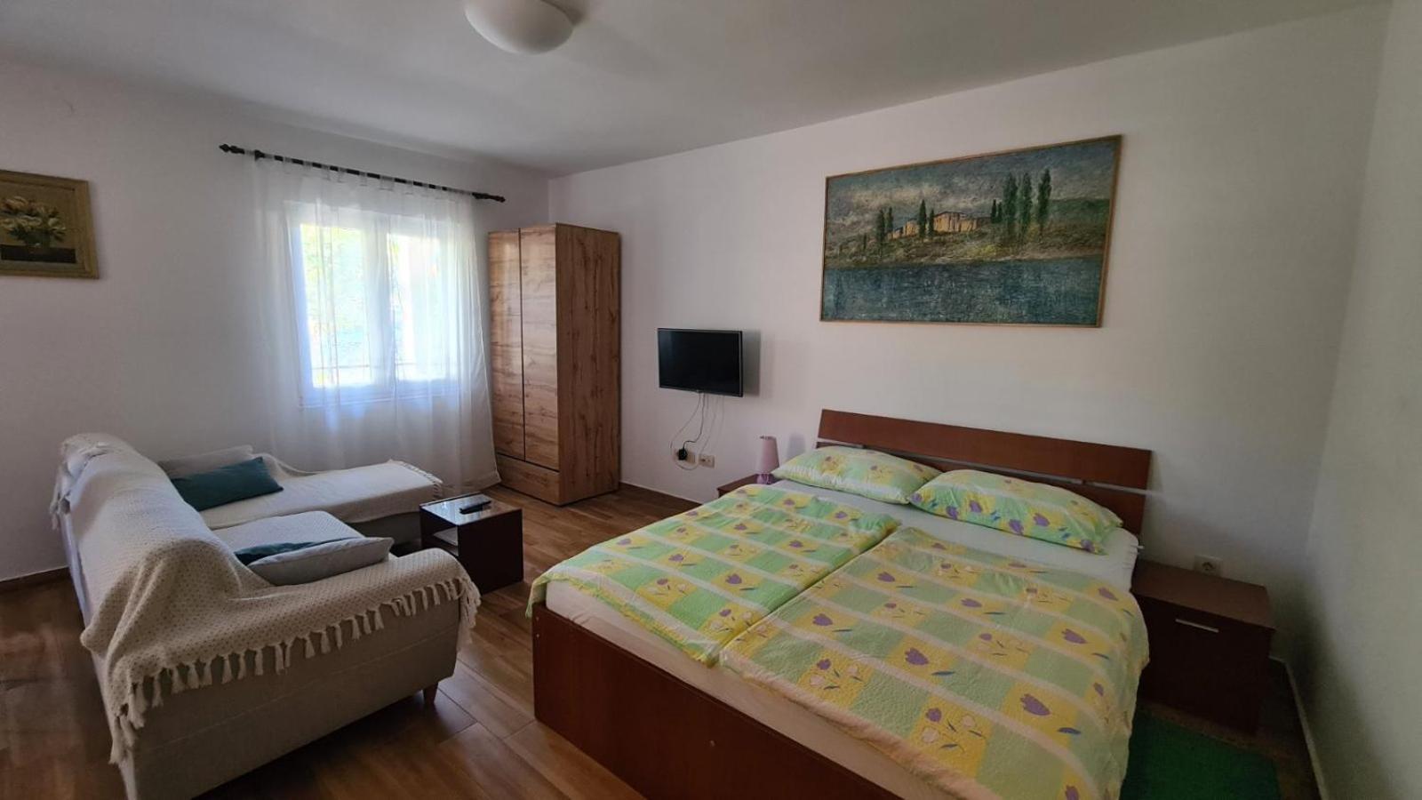 Apartments Ivanovski Раб Экстерьер фото