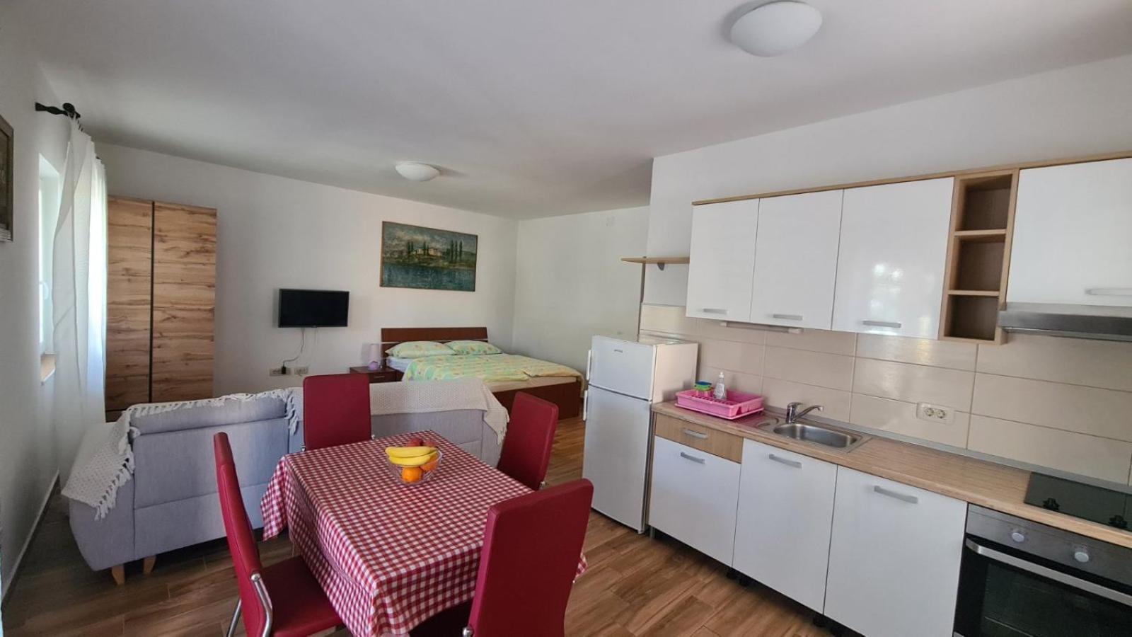 Apartments Ivanovski Раб Экстерьер фото