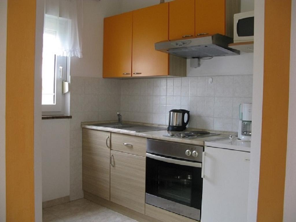 Apartments Ivanovski Раб Экстерьер фото